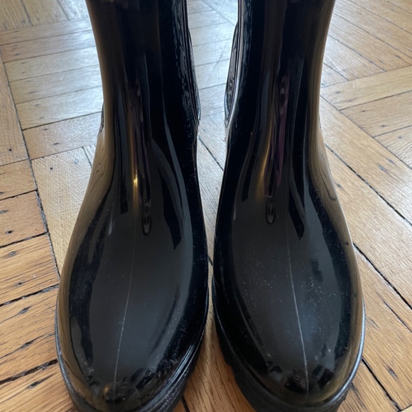 Laura Ashley Ladies Mid Cut Ankle Height Rubber Rain Boots size 8 - Picture 5 of 6